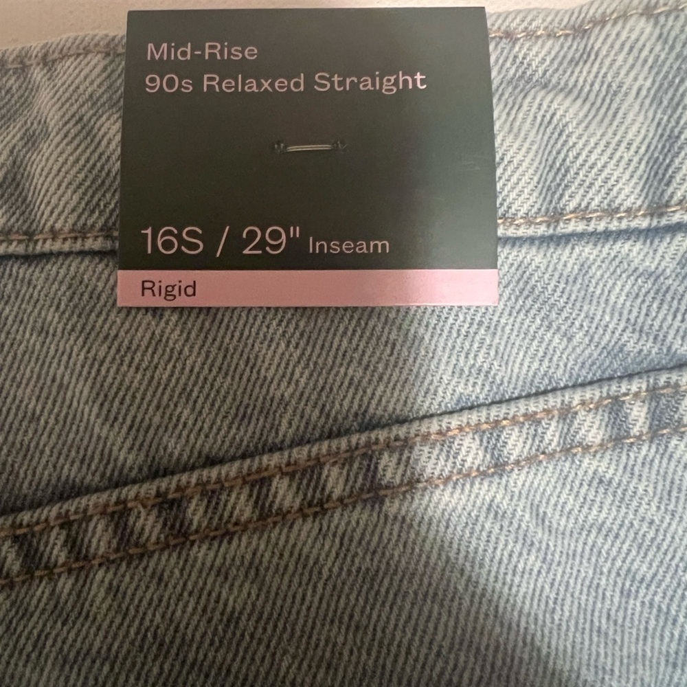 NWT Women's Wild Fable Mid-Rise 90's Relaxed Fit 16short/29" Inseam Baggy (G1) - Picture 5 of 7